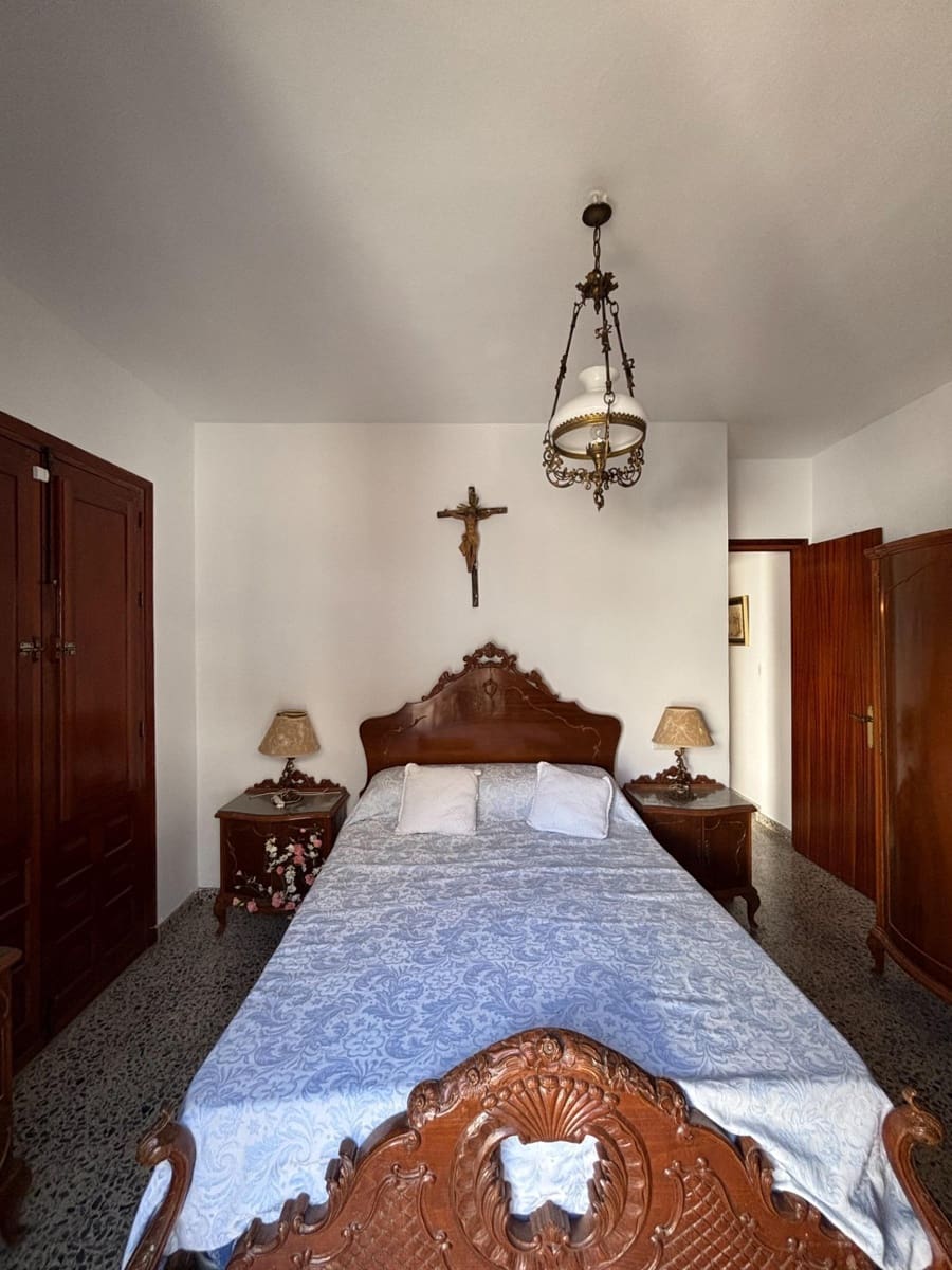 Casa de 3 habitaciones en Estepona en venta - 850.000 € (Ref: 10109748)