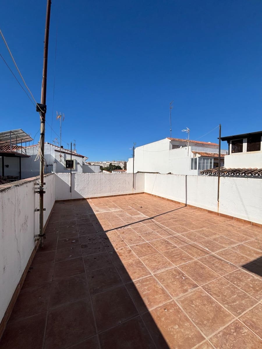 Casa de 3 habitaciones en Estepona en venta - 850.000 € (Ref: 10109748)