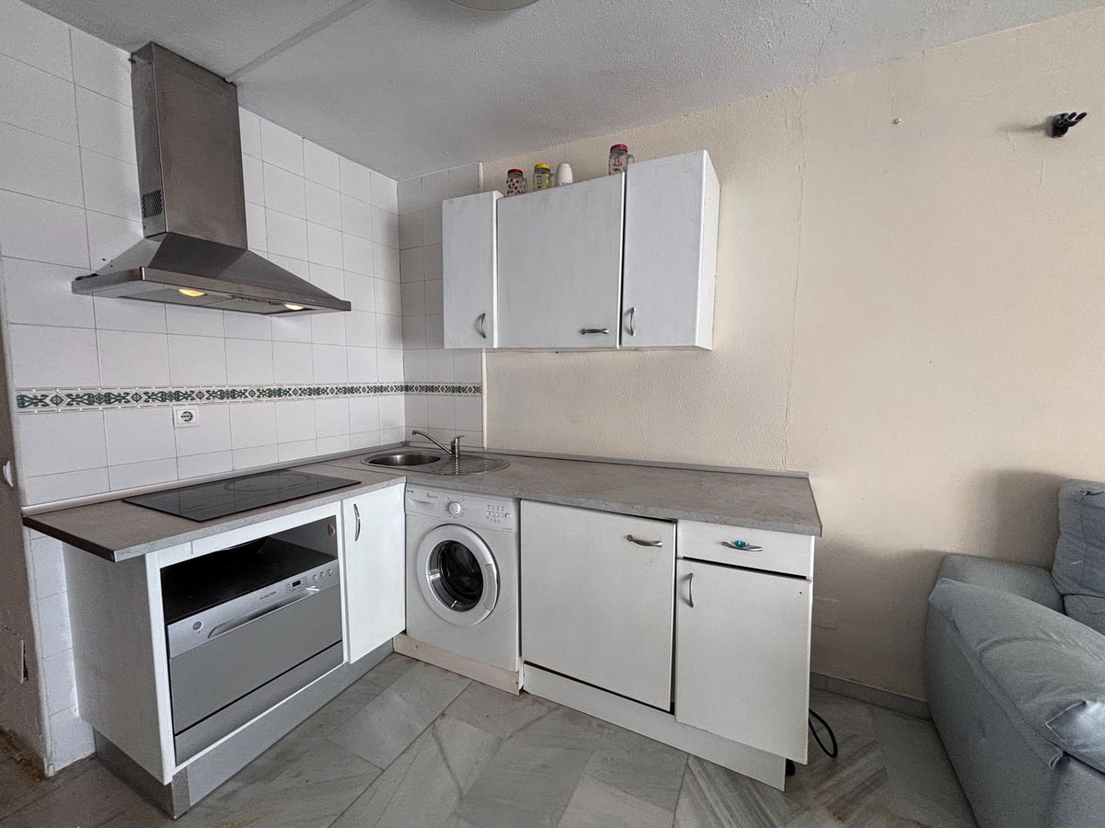 1 Zimmer Apartment zu verkaufen in Estepona mit Pool - 169.900 € (Ref: 10174012)
