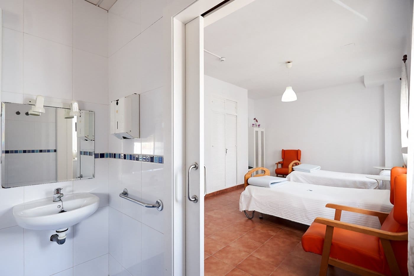 15 bedroom Business for sale in Valencina de la Concepcion - € 901,425 (Ref: 7393880)