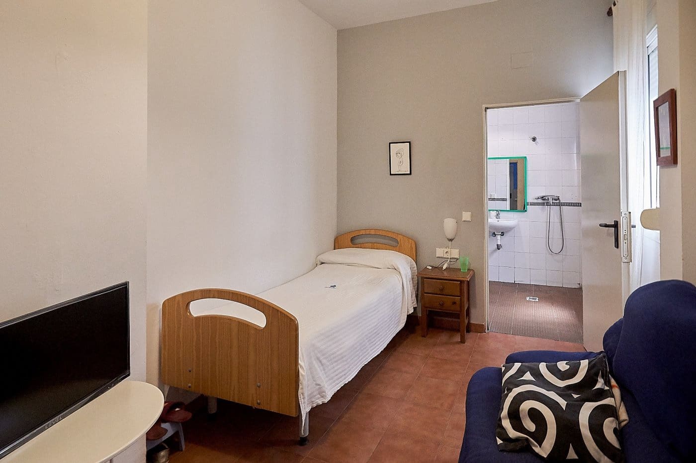 15 bedroom Business for sale in Valencina de la Concepcion - € 901,425 (Ref: 7393880)