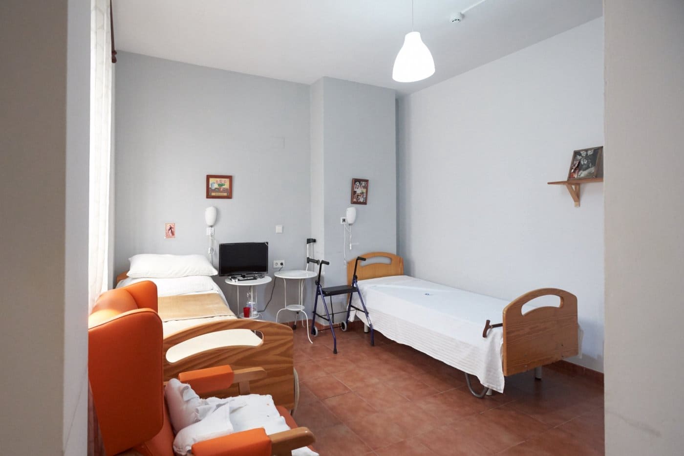 15 bedroom Business for sale in Valencina de la Concepcion - € 901,425 (Ref: 7393880)