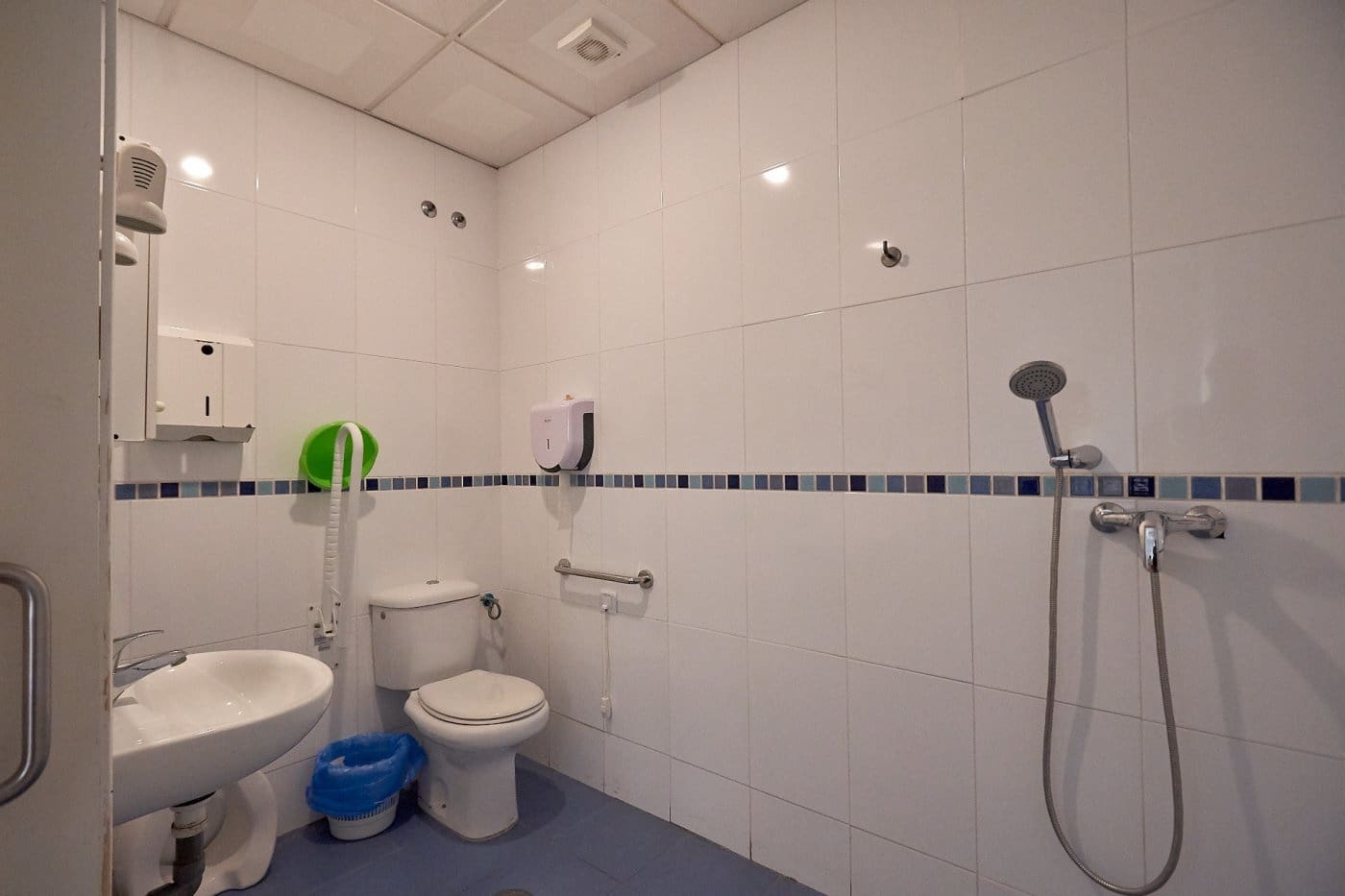 15 bedroom Business for sale in Valencina de la Concepcion - € 901,425 (Ref: 7393880)