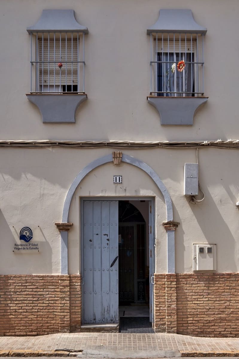 15 bedroom Business for sale in Valencina de la Concepcion - € 901,425 (Ref: 7393880)