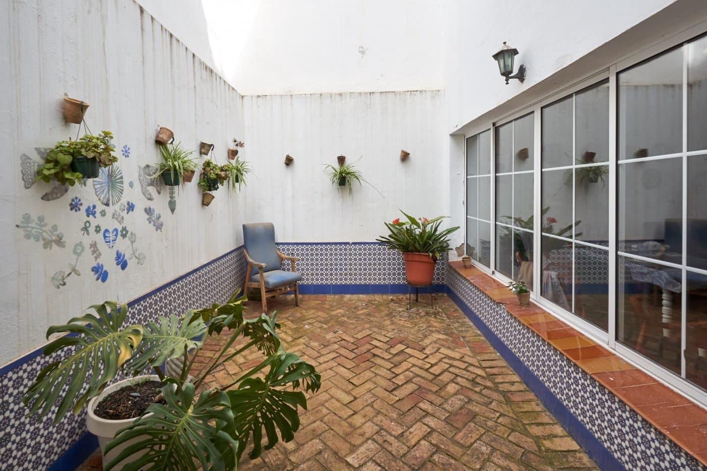 15 bedroom Business for sale in Valencina de la Concepcion - € 901,425 (Ref: 7393880)