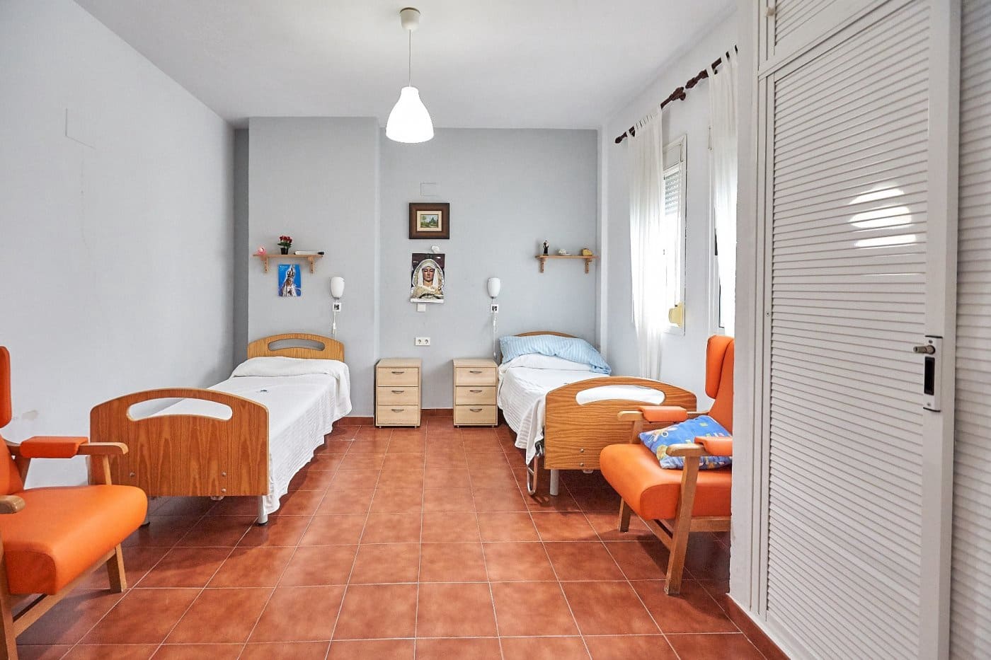 15 bedroom Business for sale in Valencina de la Concepcion - € 901,425 (Ref: 7393880)