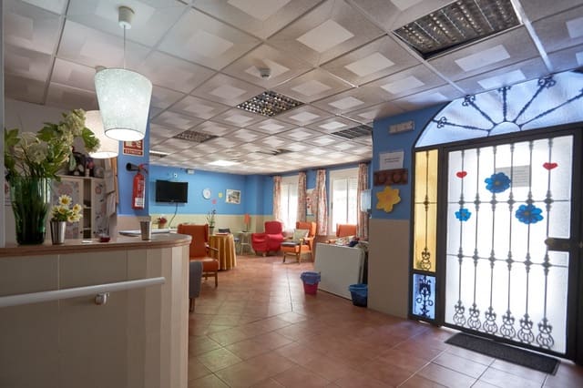 15 bedroom Business for sale in Valencina de la Concepción - € 901,425 (Ref: 7393880)