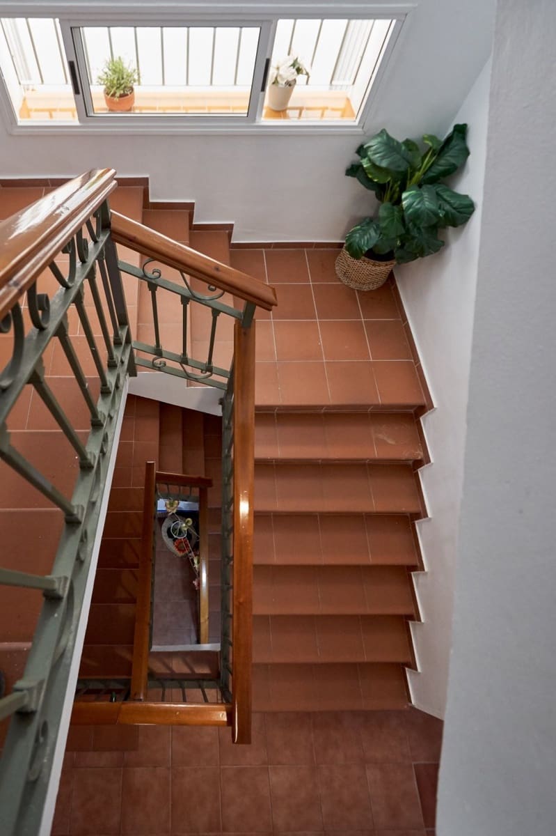 15 bedroom Business for sale in Valencina de la Concepcion - € 901,425 (Ref: 7393880)