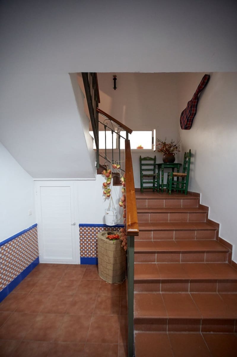 15 bedroom Business for sale in Valencina de la Concepcion - € 901,425 (Ref: 7393880)