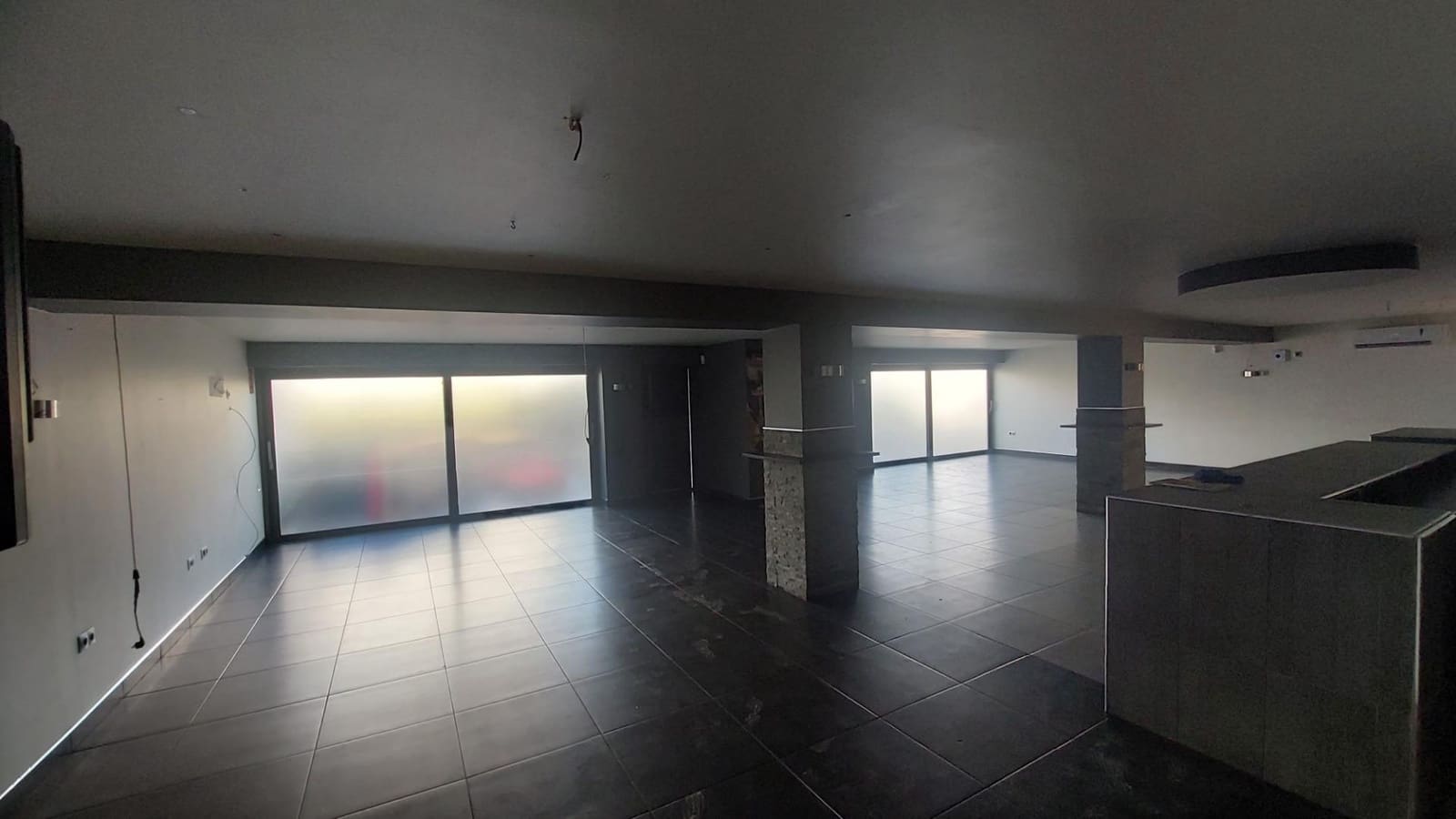 Kommersiell til salgs i El Paraiso - € 3 485 000 (Ref: 8243598)