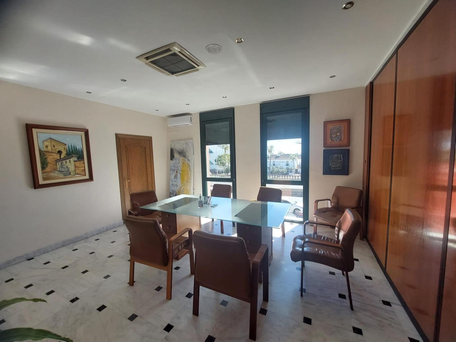 Kommersiell til salgs i El Paraiso - € 3 485 000 (Ref: 8243598)