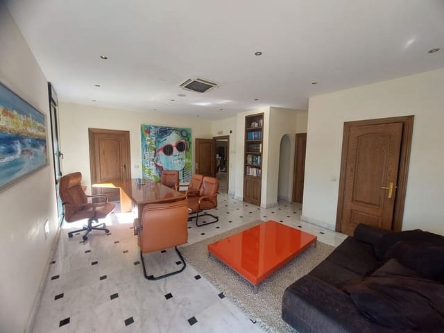 Kommersiell til salgs i El Paraiso, Estepona - € 3 485 000 (Ref: 8243598)