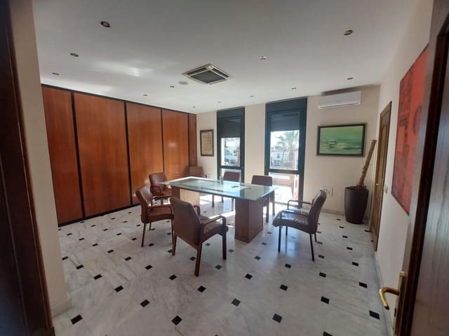 Kommersiell til salgs i El Paraiso, Estepona - € 3 485 000 (Ref: 8243598)