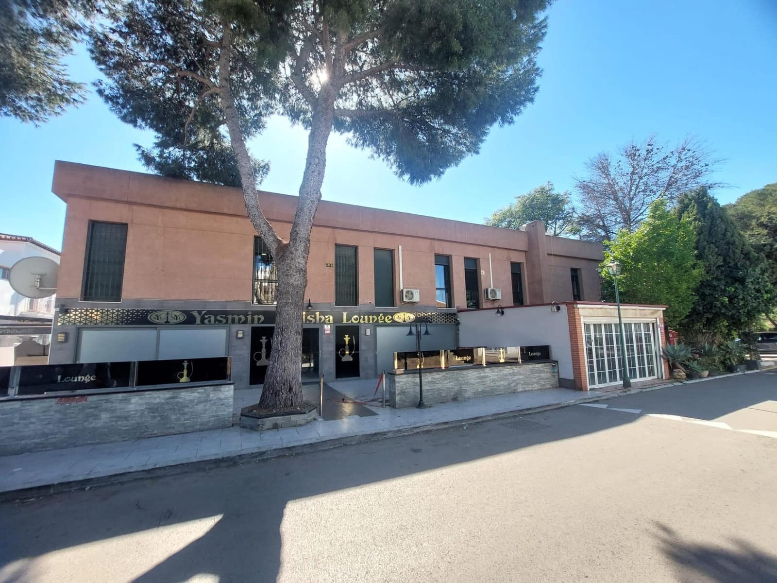 Kommersiell til salgs i El Paraiso - € 3 485 000 (Ref: 8243598)