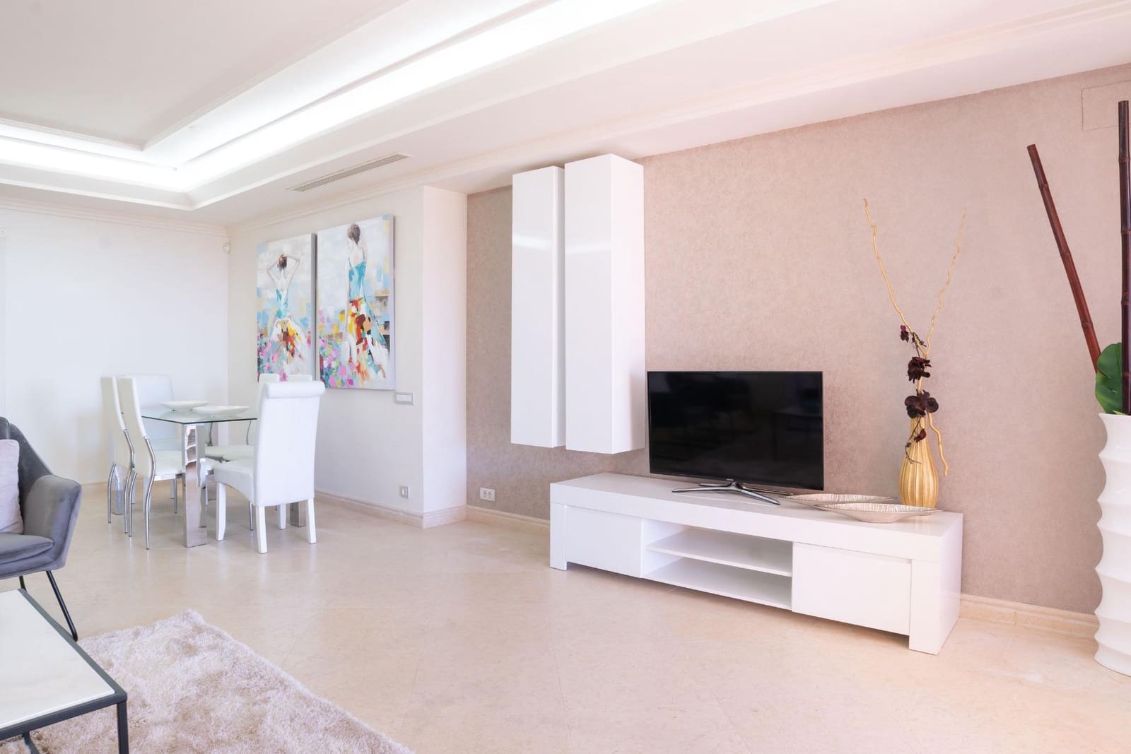 3 sypialnia Apartament na sprzedaż w Estepona z basenem garażem - 1 650 000 € (Ref: 8789455)