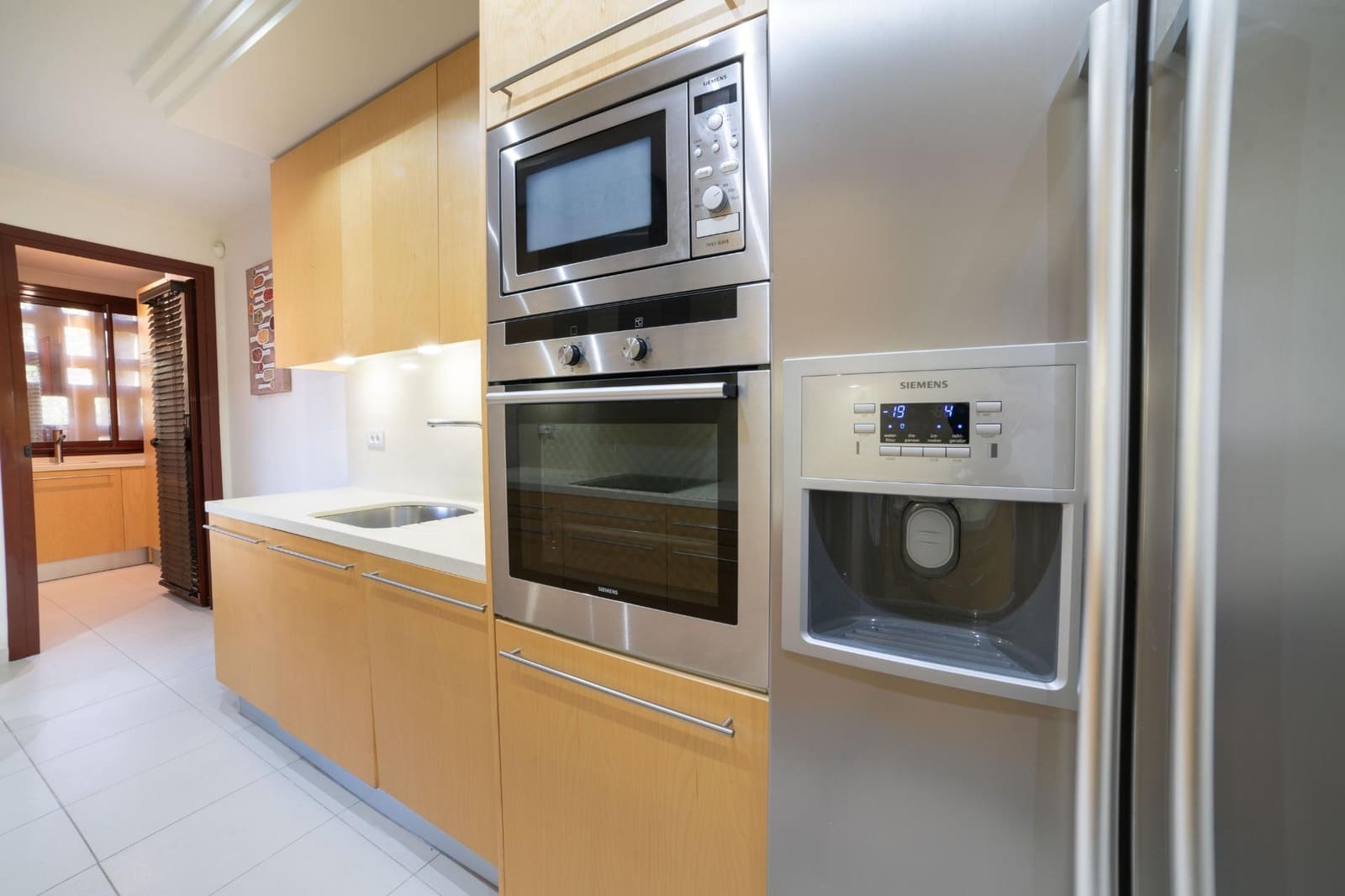 3 sypialnia Apartament na sprzedaż w Estepona z basenem garażem - 1 650 000 € (Ref: 8789455)