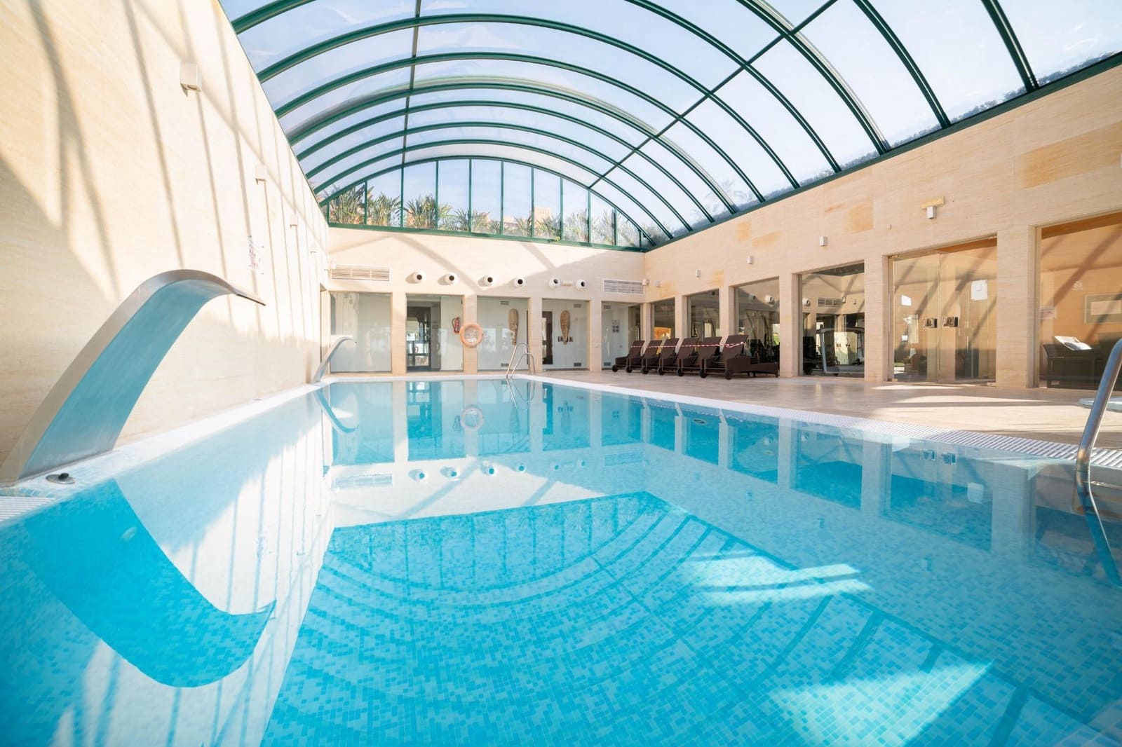3 sypialnia Apartament na sprzedaż w Estepona z basenem garażem - 1 650 000 € (Ref: 8789455)