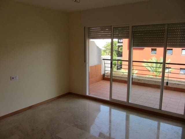 Apartamento de 3 habitaciones en Guadalmina Alta, Marbella en venta con piscina garaje - 535.000 € (Ref: 8929020)