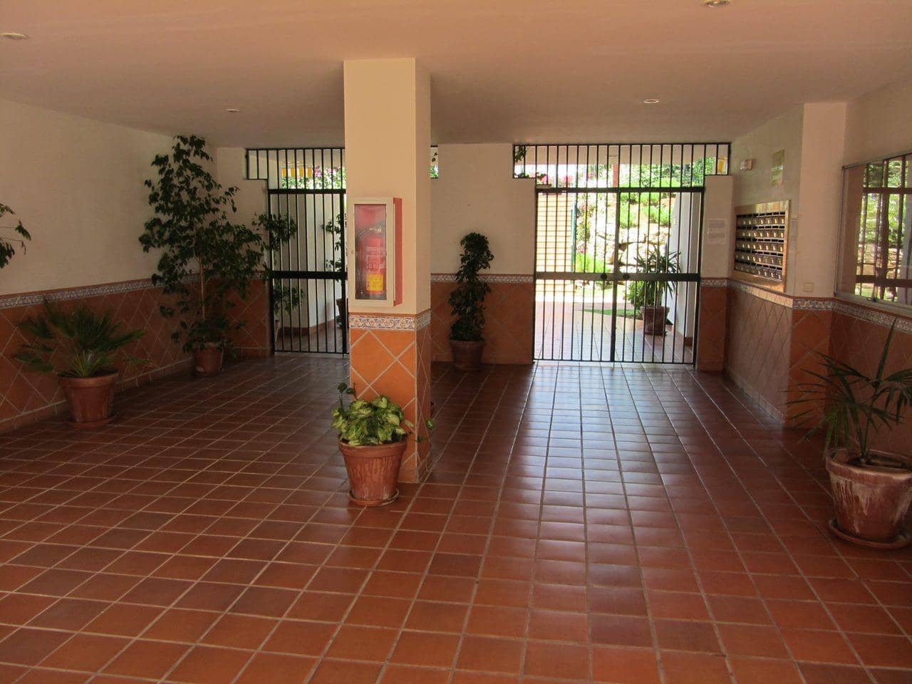 3 soverom Leilighet til salgs i Guadalmina med svømmebasseng garasje - € 535 000 (Ref: 8929020)