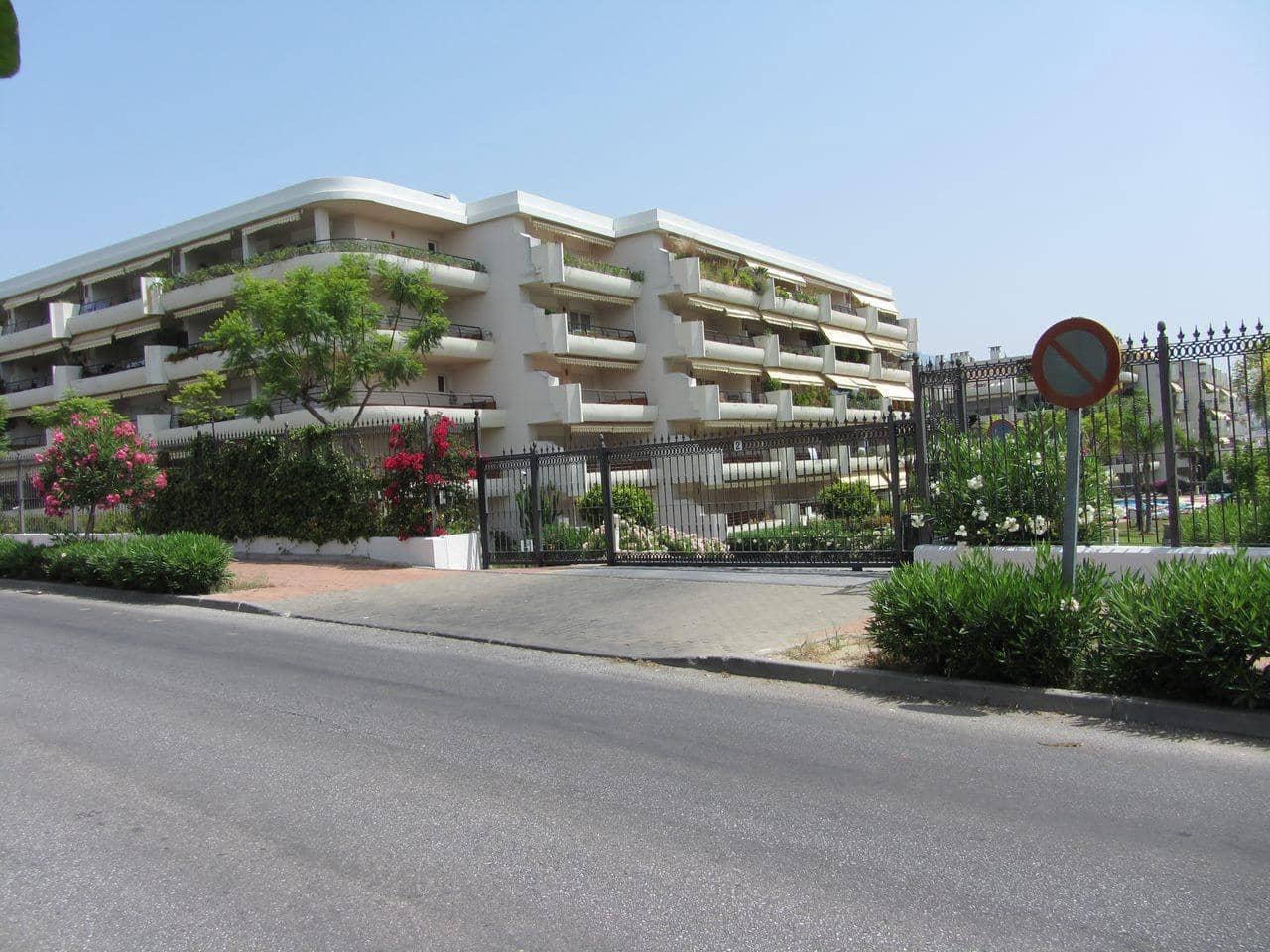 3 soverom Leilighet til salgs i Guadalmina med svømmebasseng garasje - € 535 000 (Ref: 8929020)