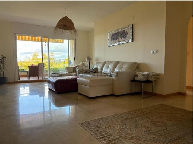 Apartamento de 3 habitaciones en Guadalmina Alta, Marbella en venta con piscina garaje - 535.000 € (Ref: 8929020)