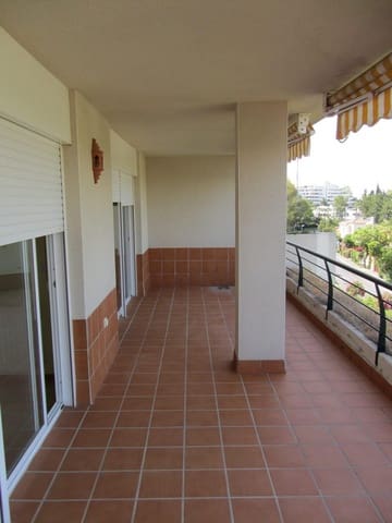 Apartamento de 3 habitaciones en Guadalmina Alta, Marbella en venta con piscina garaje - 535.000 € (Ref: 8929020)