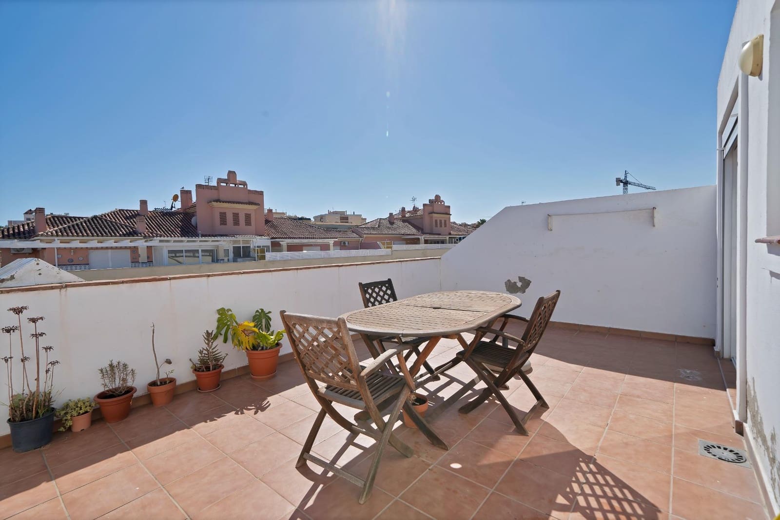 3 bedroom Flat for sale in Estepona with garage - € 439,000 (Ref: 9023242)