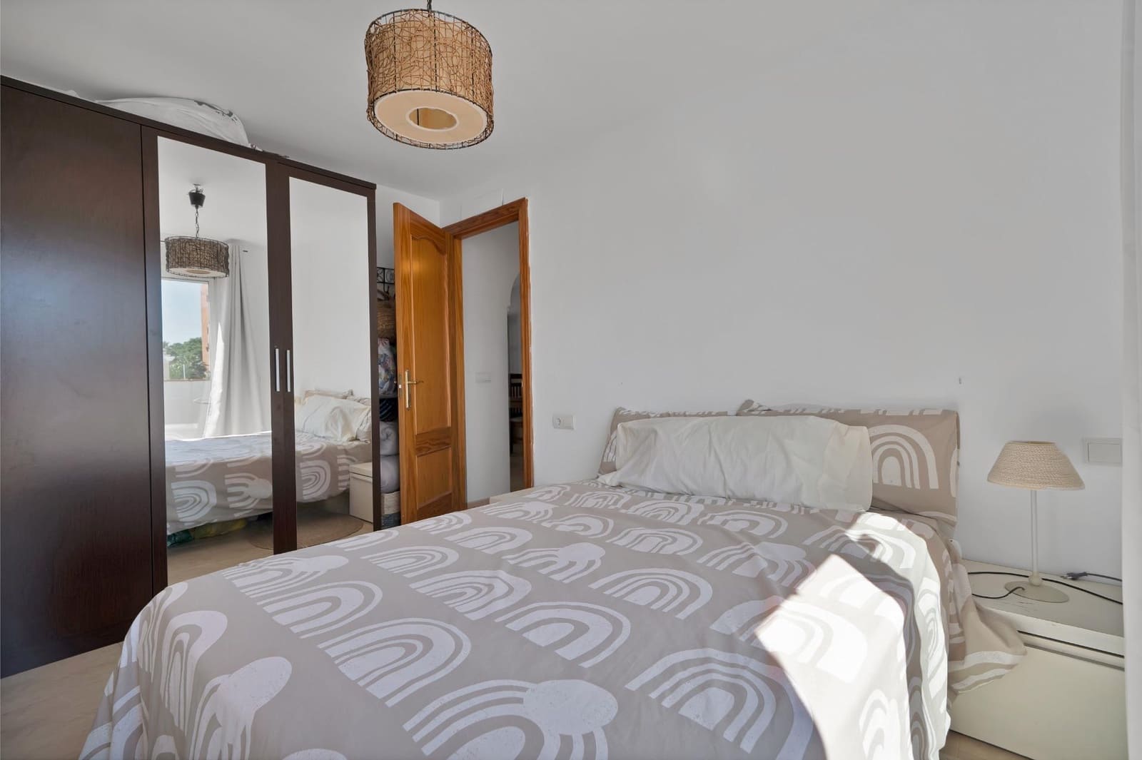 3 bedroom Flat for sale in Estepona with garage - € 439,000 (Ref: 9023242)