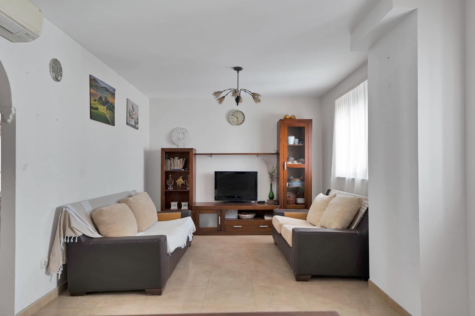 3 bedroom Flat for sale in Estepona with garage - € 439,000 (Ref: 9023242)