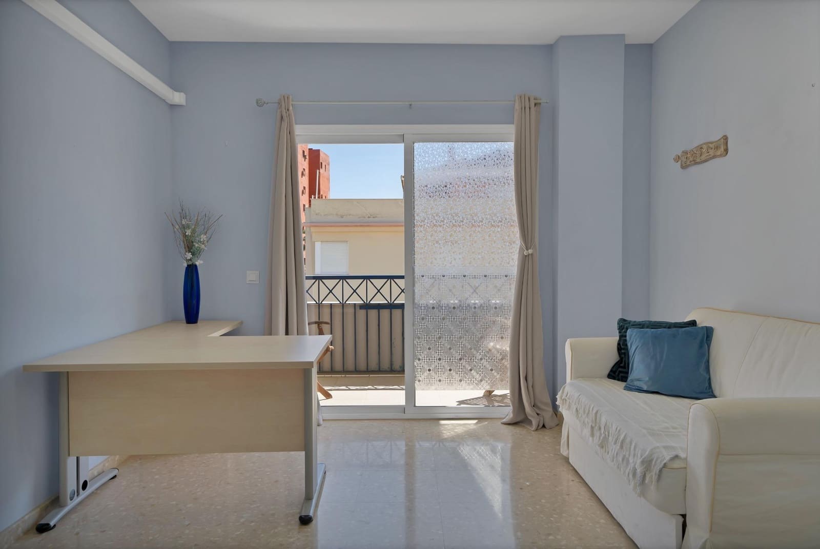 3 bedroom Flat for sale in Estepona with garage - € 439,000 (Ref: 9023242)