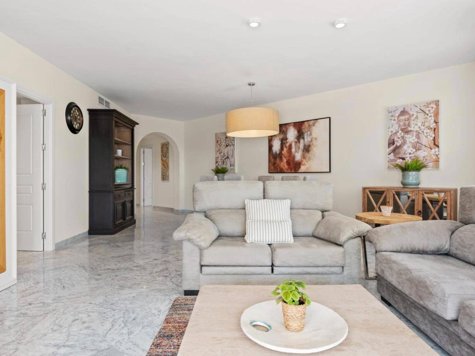 2 bedroom Apartment for sale in Marbella with pool garage - € 850,000 (Ref: 9059348)