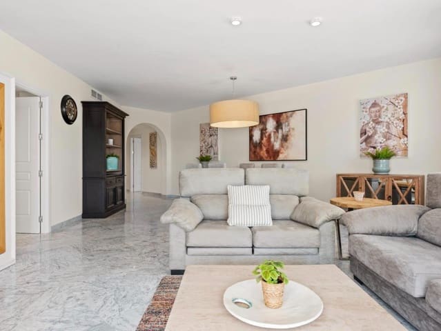 2 bedroom Apartment for sale in Marbella with pool garage - € 850,000 (Ref: 9059348)