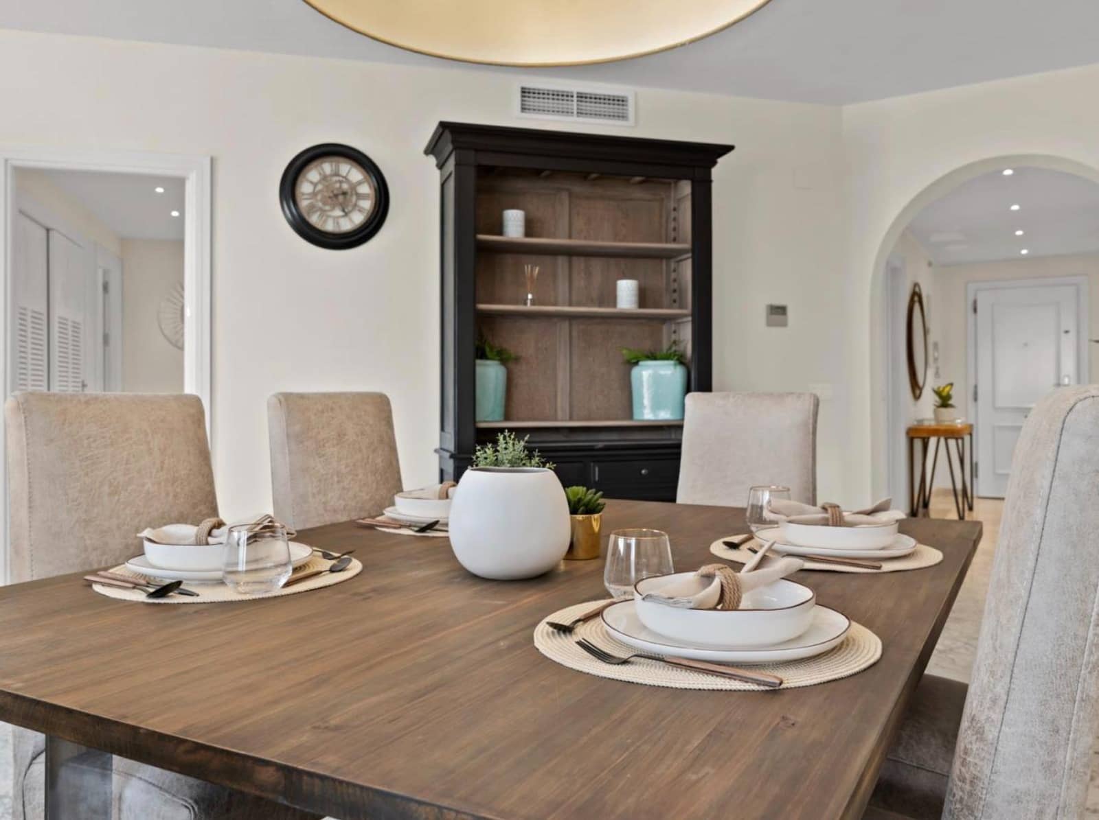 2 bedroom Apartment for sale in Marbella with pool garage - € 850,000 (Ref: 9059348)