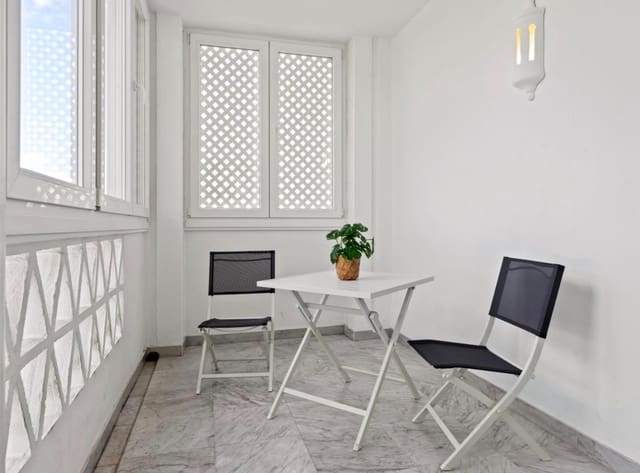 2 bedroom Apartment for sale in Marbella with pool garage - € 850,000 (Ref: 9059348)