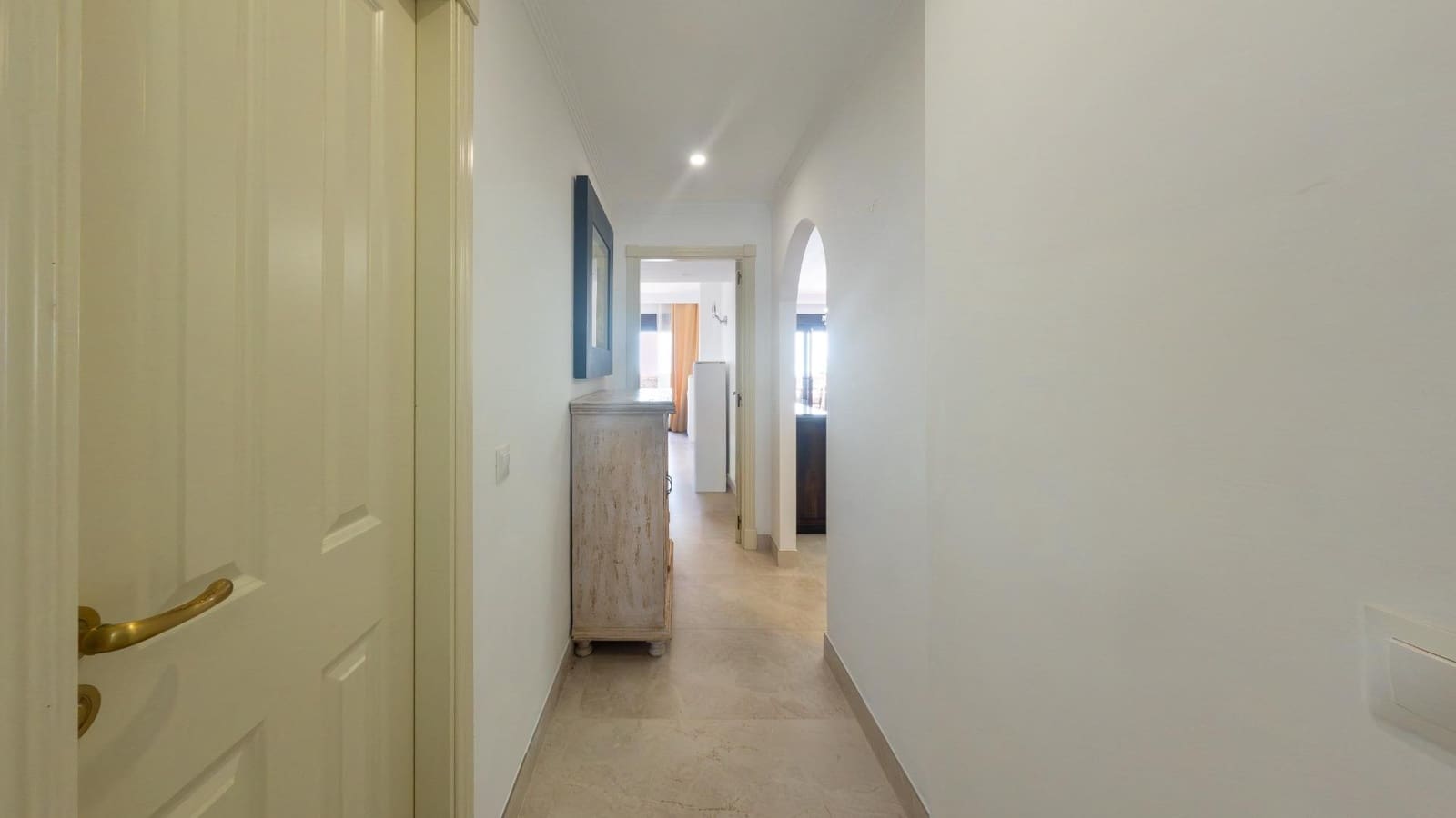 3 bedroom Flat for sale in Estepona with pool garage - € 480,000 (Ref: 9396017)