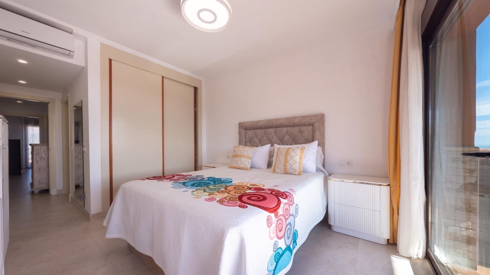 3 bedroom Flat for sale in Estepona with pool garage - € 480,000 (Ref: 9396017)