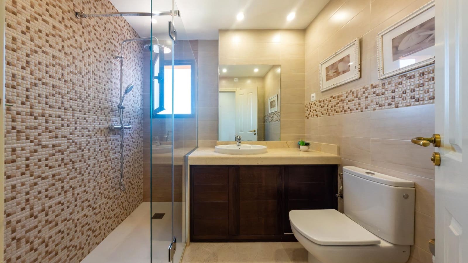 3 bedroom Flat for sale in Estepona with pool garage - € 480,000 (Ref: 9396017)