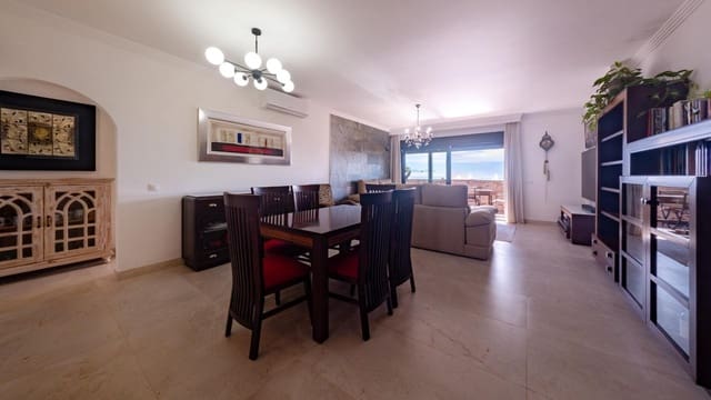 3 bedroom Flat for sale in Estepona with pool garage - € 480,000 (Ref: 9396017)