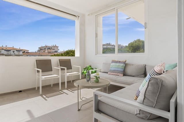 3 bedroom Beach Apartment for sale in Marbella with pool garage - € 1,385,000 (Ref: 9427230)