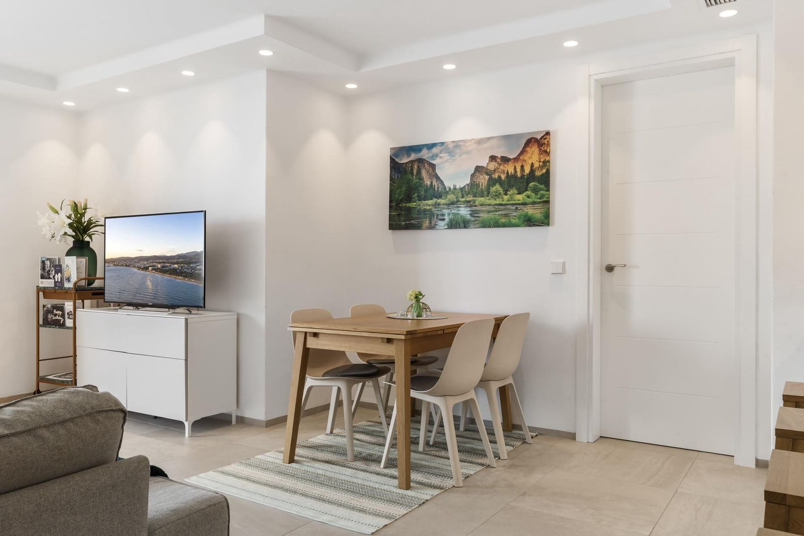 3 bedroom Beach Apartment for sale in Marbella with pool garage - € 1,385,000 (Ref: 9427230)