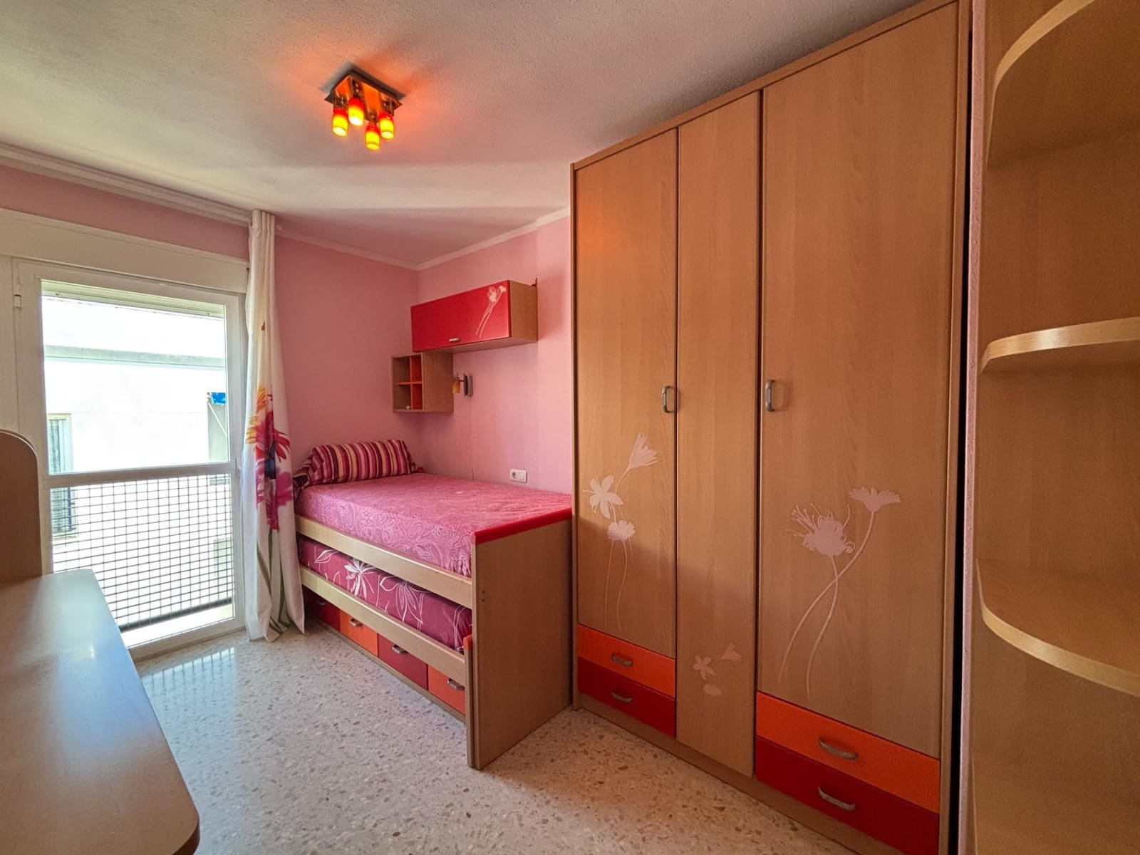 3 slaapkamer Flat te koop in Estepona met garage - € 235.000 (Ref: 9474919)