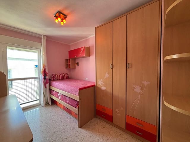 3 slaapkamer Flat te koop in Huerta Nueva, Estepona met garage - € 235.000 (Ref: 9474919)