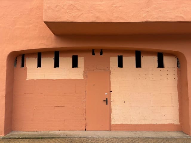 Erhverv til leje i Estepona - € 1.850 (Ref: 9504313)