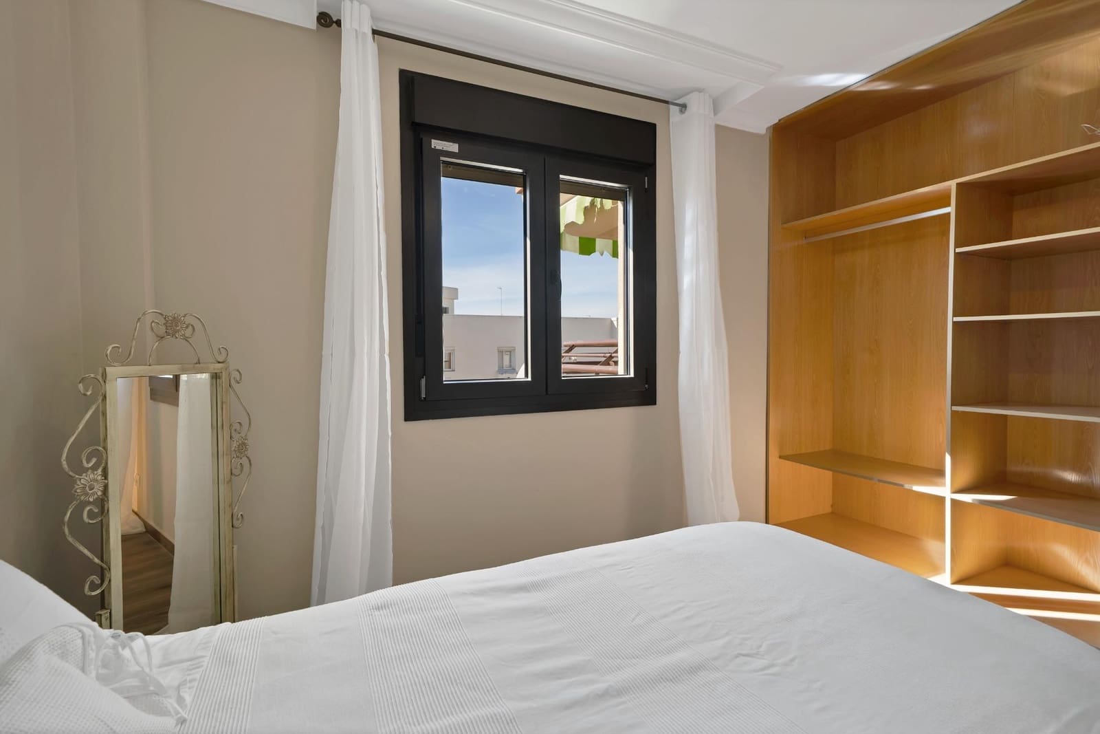 3 sypialnia Apartament na sprzedaż w Estepona - 379 900 € (Ref: 9533756)