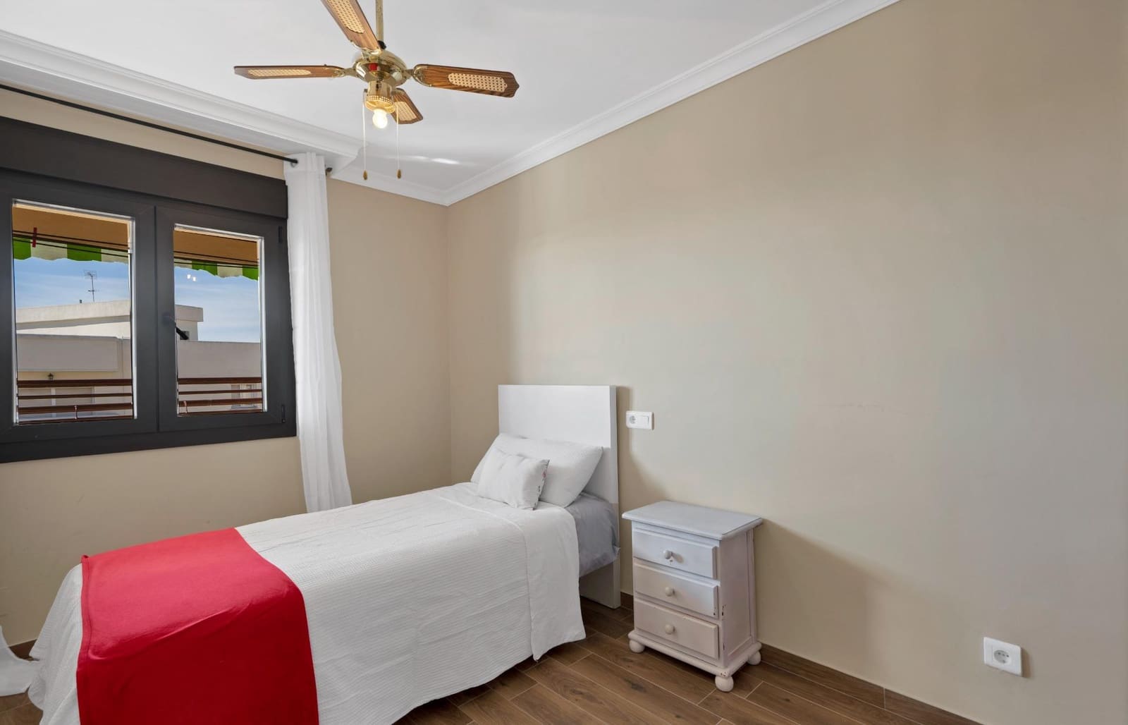 3 sypialnia Apartament na sprzedaż w Estepona - 379 900 € (Ref: 9533756)