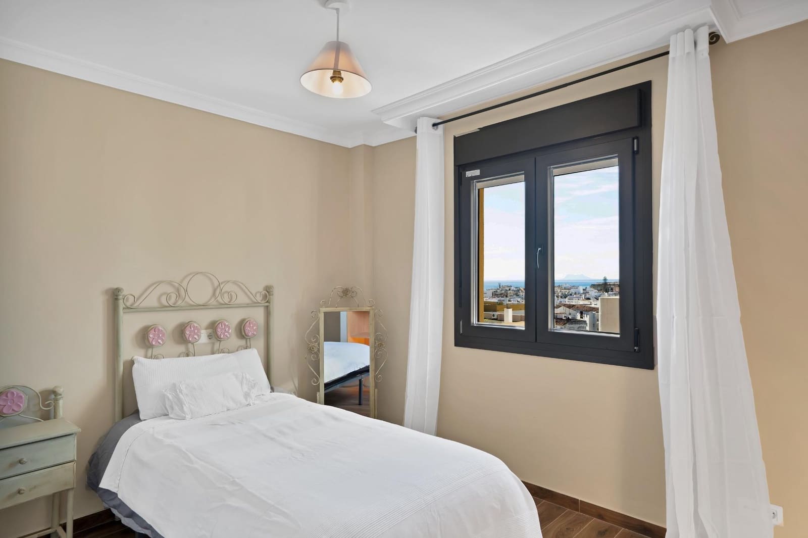 3 sypialnia Apartament na sprzedaż w Estepona - 379 900 € (Ref: 9533756)