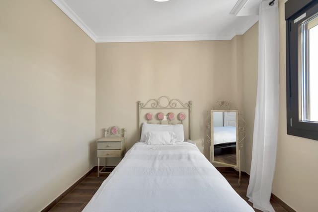 3 sypialnia Apartament na sprzedaż w Centro, Estepona - 379 900 € (Ref: 9533756)