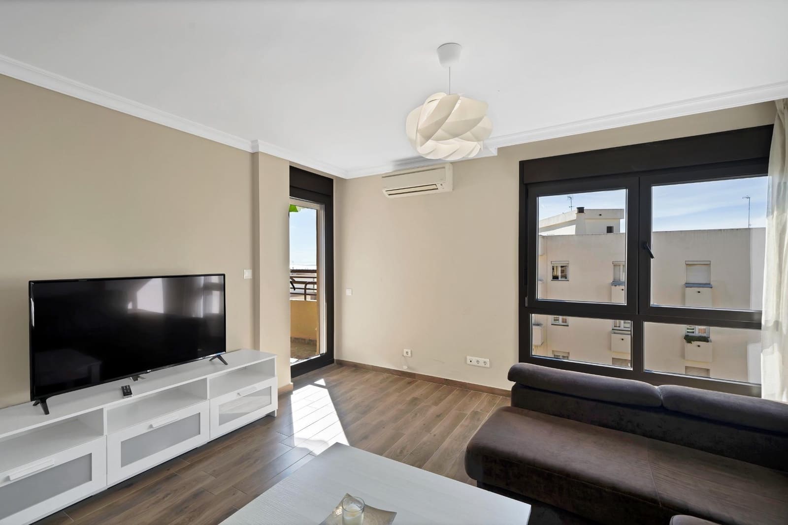 3 sypialnia Apartament na sprzedaż w Estepona - 379 900 € (Ref: 9533756)