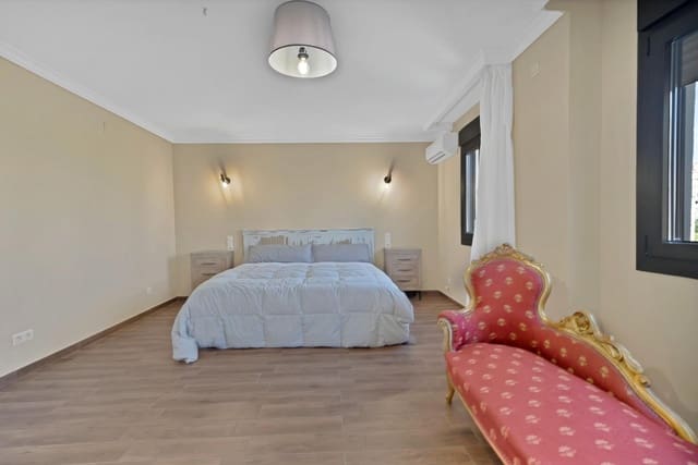 3 sypialnia Apartament na sprzedaż w Centro, Estepona - 379 900 € (Ref: 9533756)