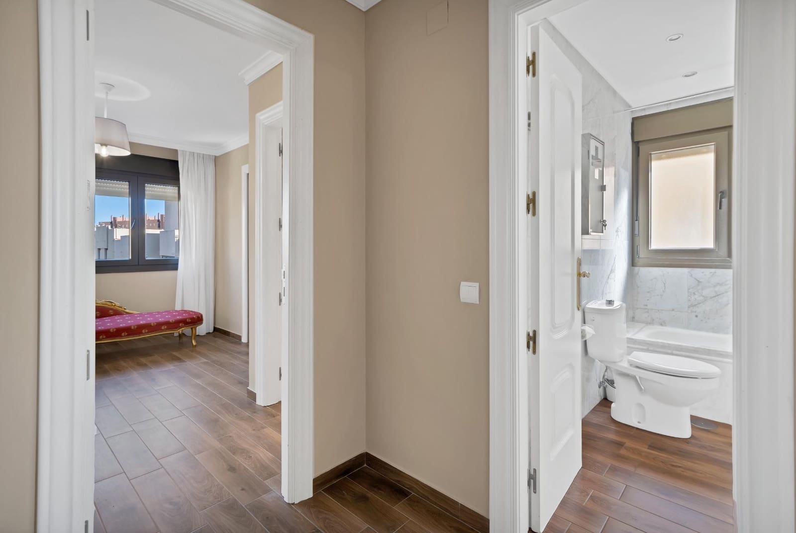 3 sypialnia Apartament na sprzedaż w Estepona - 379 900 € (Ref: 9533756)